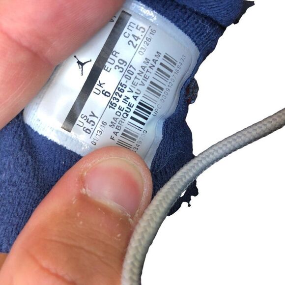 RARE 2016 Air Jordan 12 Retro Grey University Blue Size 6.5 - Picture 16 of 16